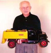 contact us wity your antique buddy l trucks for sale Ebay space toys for sale,  Buying buddy l fire trucks, buddy l ice trucks, buddy l coal trucks, buddy l bus, buddy l toy trains, buddy l cars, buddy l filvver, vintage space toys, rare keystone coast to coast bus, vintage cragstan space toys, radicon robot for sale, buddy l water tower fire truck for sale, rare toy trucks appraisals, free toy appraisals